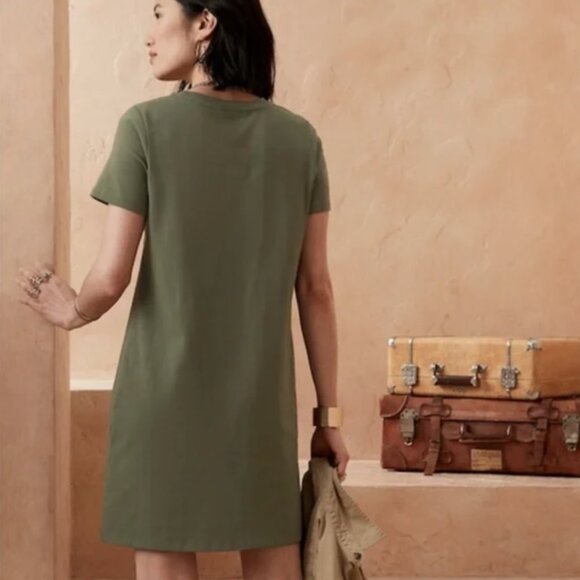 Banana Republic Mini T-shirt Dress - Picture 3 of 4